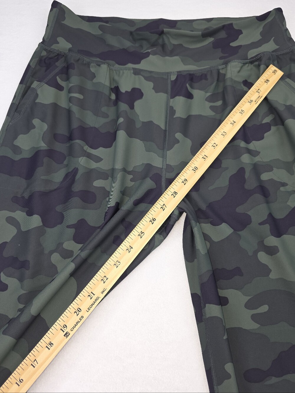 Old Navy Active Women's High Rise Powersoft Cargo Joggers Camo Green XL B-3882 - Picture 5 of 11